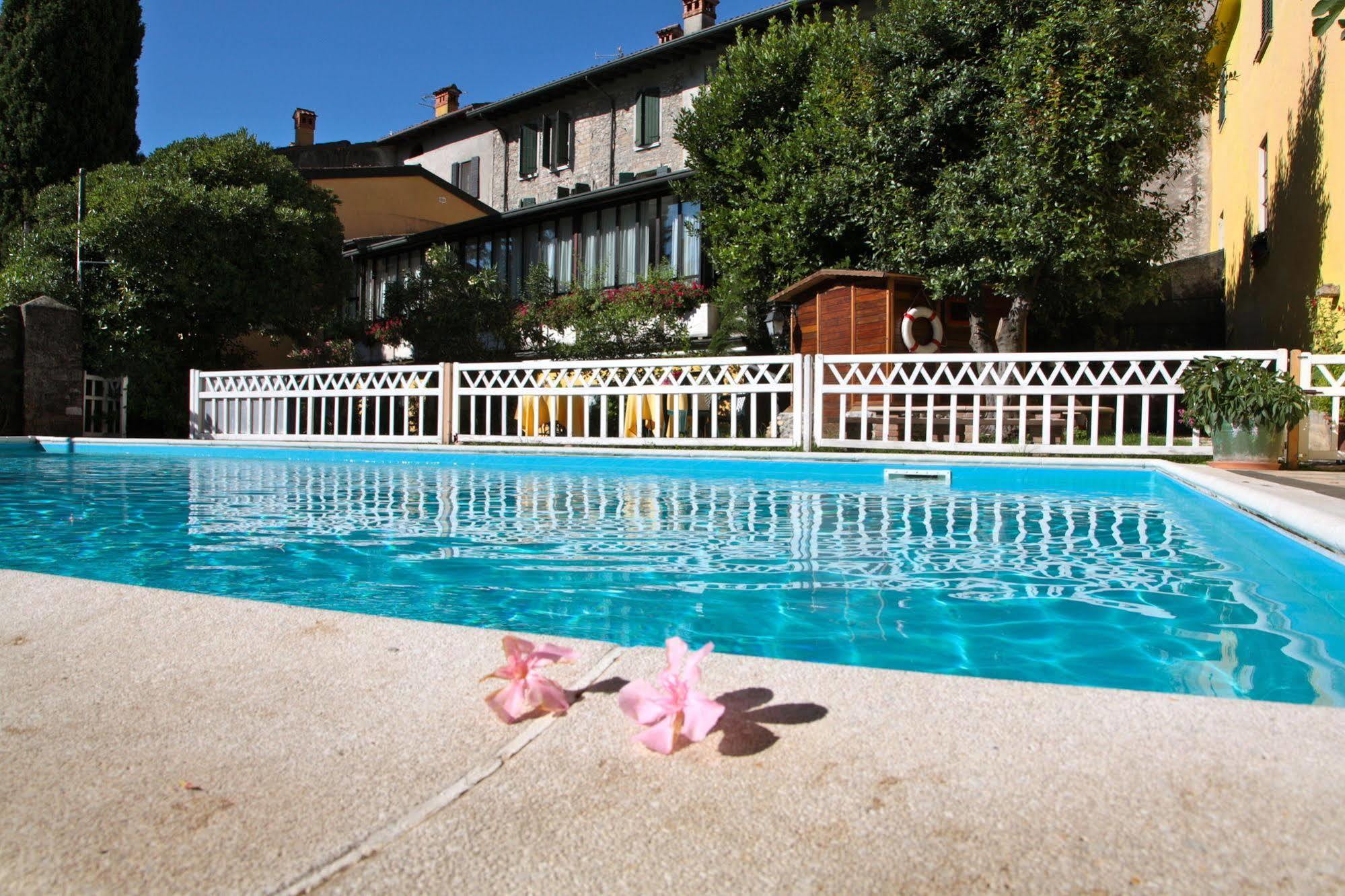 Hotel San Filis San Felice del Benaco Dış mekan fotoğraf